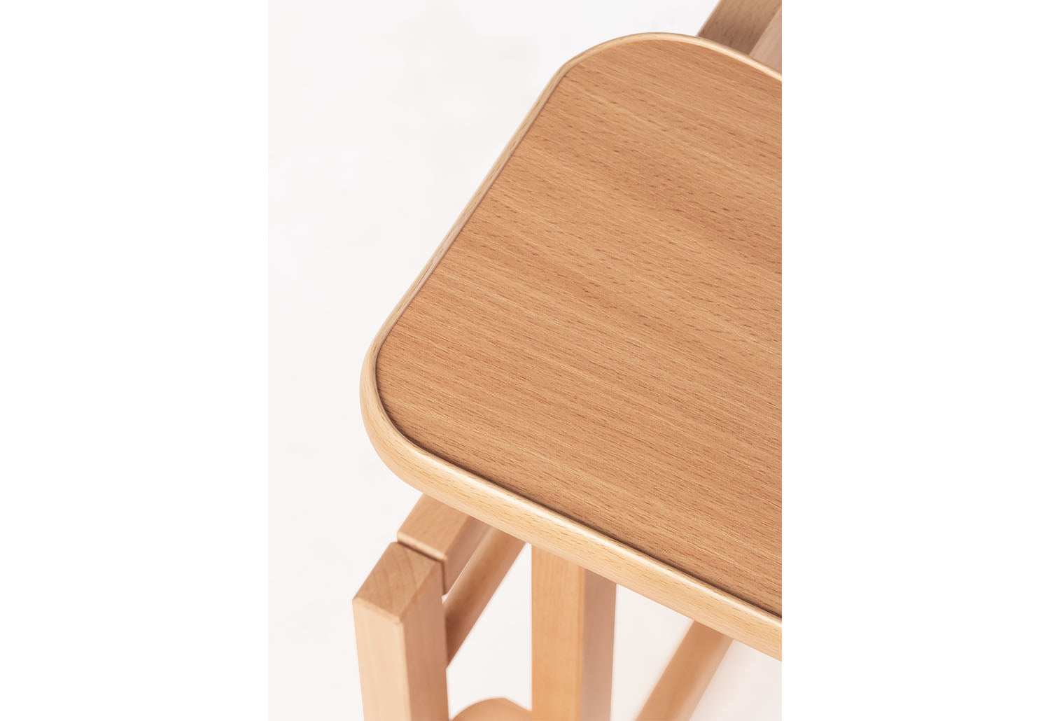 Chaise haute combinée « Lene », laquée transparente
